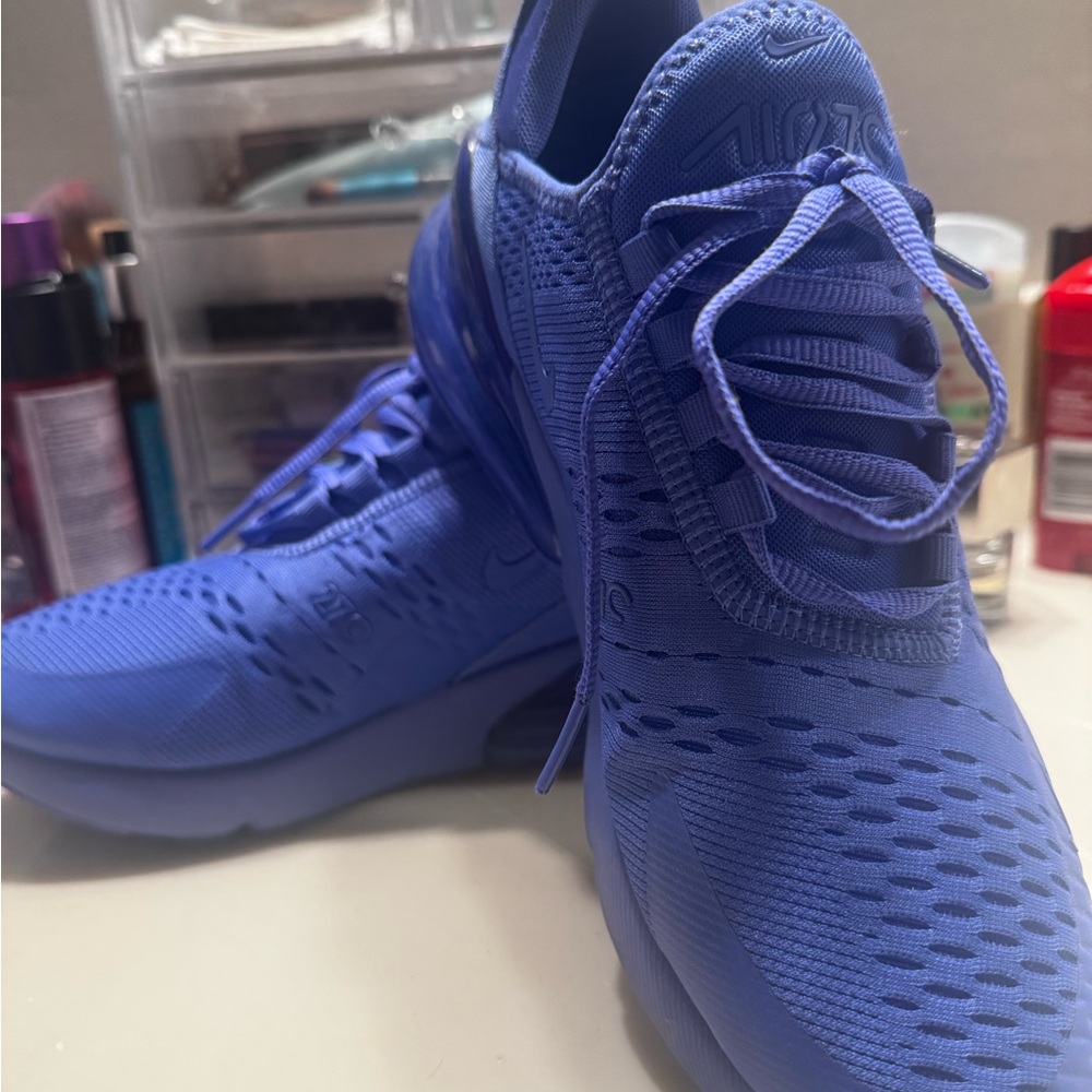 Women’s size 9 Nike Air Max Royal Blue Sneakers